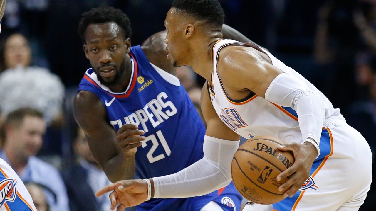 Westbrook scores 32, tussles with Beverley as Thunder roll